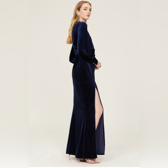 One33 Social Navy Velvet Gown Size 2 Margarite Stretch Velvet Cutout Slit - Picture 3 of 7